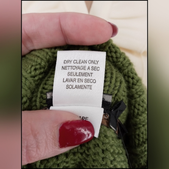 BCBGMaxAzria - Picture 6 of 7